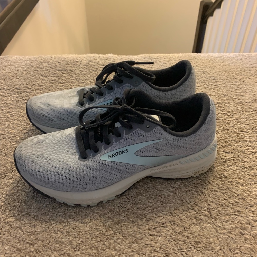Brooks Ravenna 11 womens running shoes